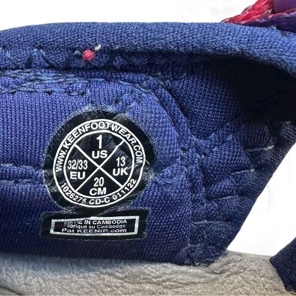 KEEN Newport Kids Sandals Rainbow Purple Size 1 US 20 cm Gorpcore Adventurecore - Picture 6 of 7